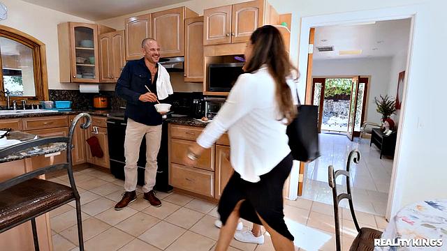 Girlfriend's Slutty Daughter Wants Cum