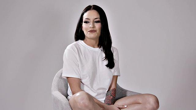 UP CLOSE - Naturally Stacked Angela White Has WILD Passionate Real Sex With Hot Kissa Sins