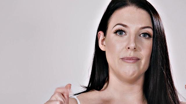 UP CLOSE - Naturally Stacked Angela White Has WILD Passionate Real Sex With Hot Kissa Sins