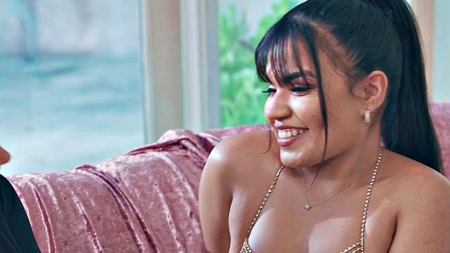 TRANSFIXED - Stacked Photographer Eva Maxim CREAMPIES Model Summer Col During Sexy Photoshoot