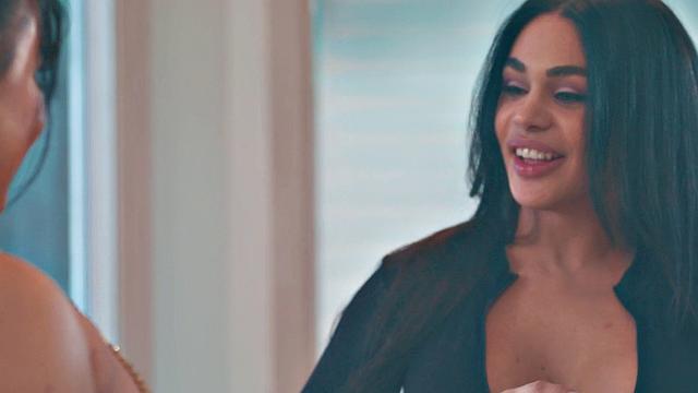 TRANSFIXED - Stacked Photographer Eva Maxim CREAMPIES Model Summer Col During Sexy Photoshoot