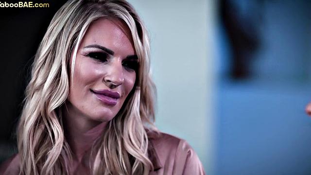 Anal loving babe films herself being banged by her lover