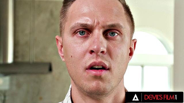 DEVILS FILM - озорная малышка Банни Мэдисон получает по заднице от парня своей подруги