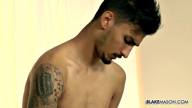 Freshly Hung London Lad Liam - Liam Burlington