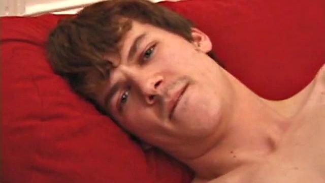 Мэтью и Джейми меняются ролями и трахают друг друга по-гейски.