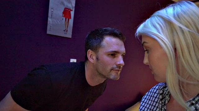 Hotel babe shares strangers cock in 3way