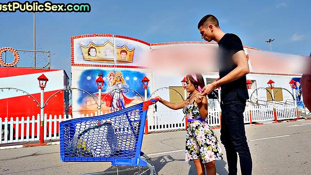 Public picked up Latina drilled in doggystyle after BJ