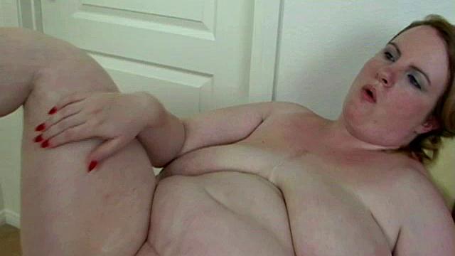 Hot BBW Nichole Riding Cock