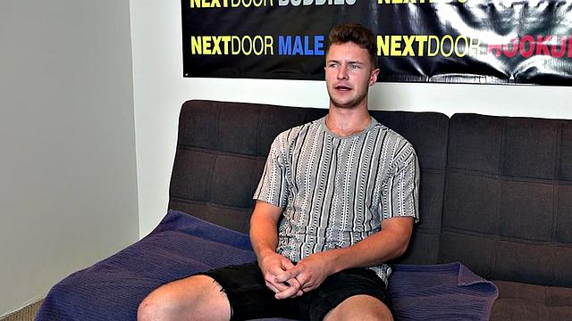 Amateur handsome jock jerks on casting till cumshot