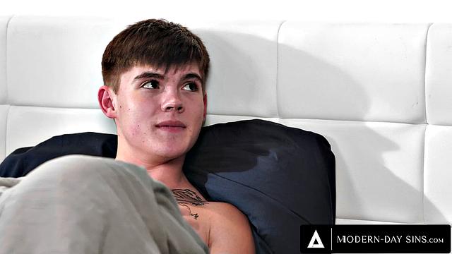 MODERN-DAY SINS - Squirting Eliza Ibarra's Sneaky Sex Interrupted Multiple Times By Stepmom