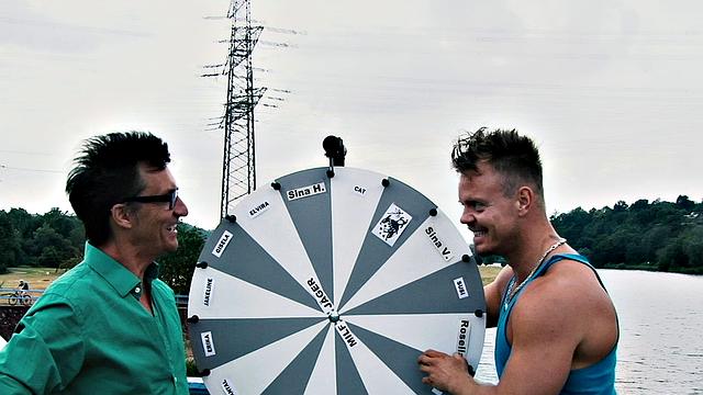 Shoot Me Hot Juice In Face