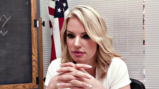 волосатая преподша в тройничке с бывшими студентами - наказание что надо