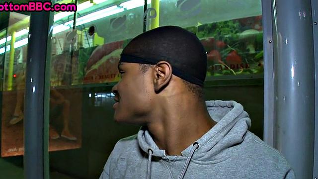 Ebony picked up and banged in public laundry service