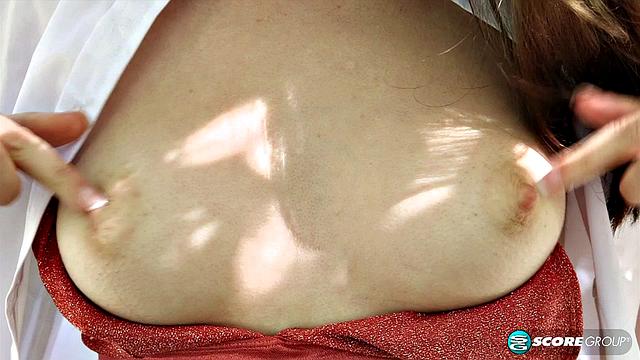 Teen Lexie Fox Has Wetness You Can See And Hear