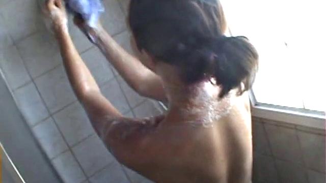 Amateur Girlfriend Shaves Her Pussy in the Shower with a Soap Shave