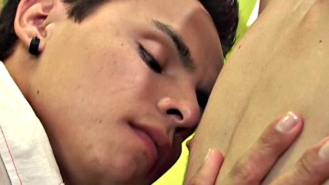 Skinny Latino twink fucks BF's greedy asshole at home