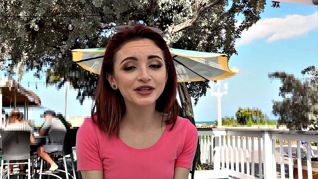 Waitress POV - Lola Fae - Overworked Squirter