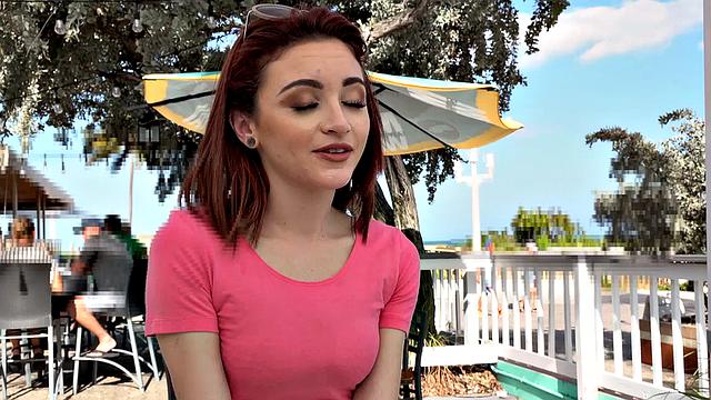 Waitress POV - Lola Fae - Overworked Squirter