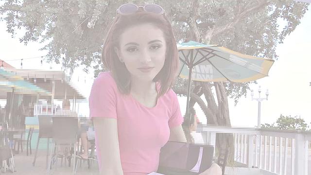 Waitress POV - Lola Fae - Overworked Squirter