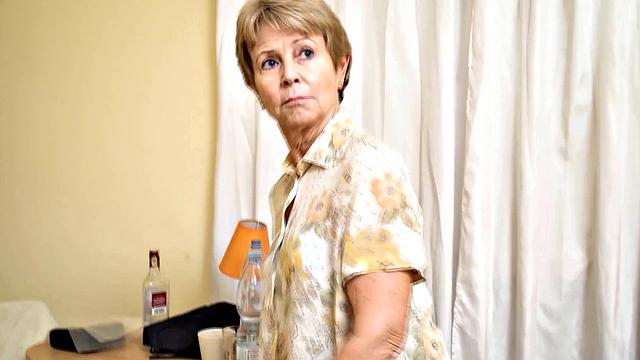 MATURE4K. Mature maid with short haircut is carnal with man池efore leaving