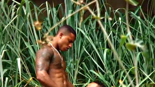 Showing a guy that your hardon pokes up past the top of your pocket is a sure way to get him out of his pants and into yours. Nestor Silveira gets a look at Luis Suares doing just that and that's it takes.