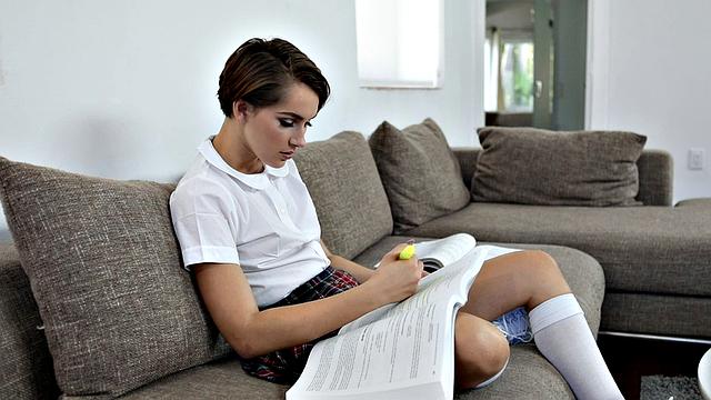 учёба подождёт, когда член уже в деле