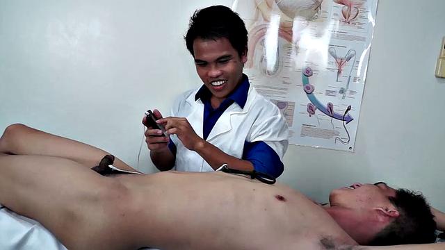Doctor Ticks Argie