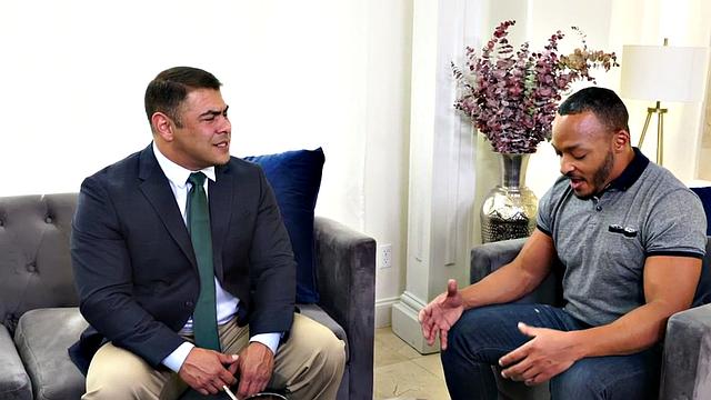 Beefy counselor riding and rimming black client