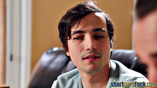 Short lad cuntplowing insatiable milf