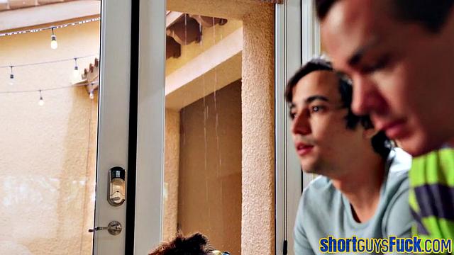 Short lad cuntplowing insatiable milf