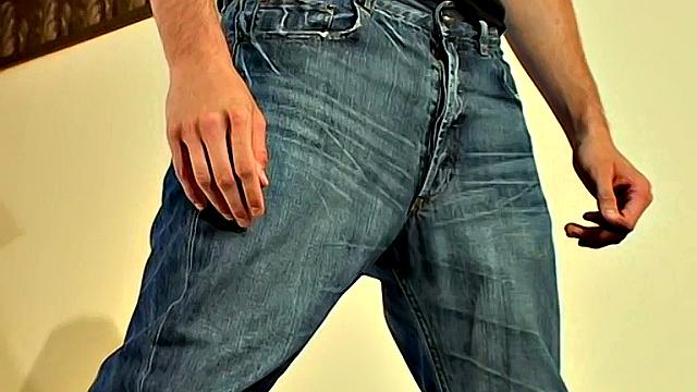 Alex Ruining His Sneaks! - Alex Strauss