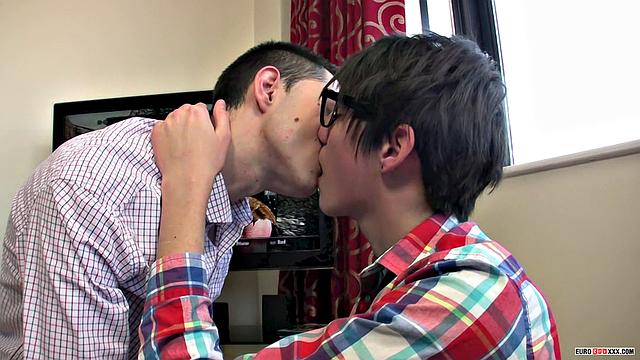 Geeks Doing More Than Gaming in Their Bedrooms - Kyle Wilkinson & Simeon Fletcher