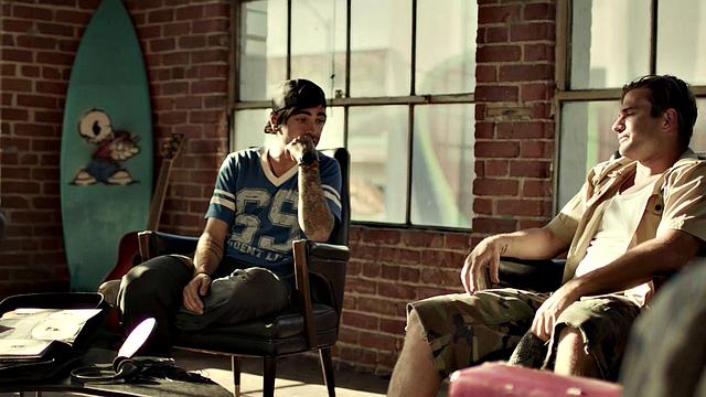 ADULT TIME - GRINDERS - Vanna Bardot Gives Nathan Bronson 3-Way With Lilly Bell For His Birthday