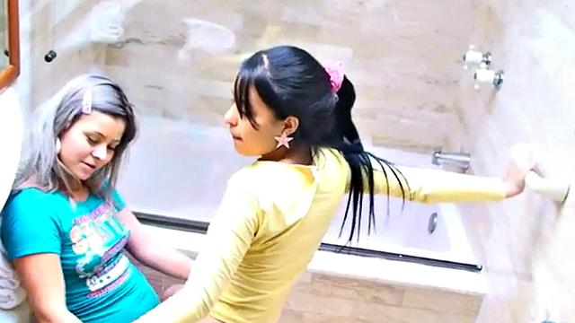 Hot teen lesbo fingers cute pussy