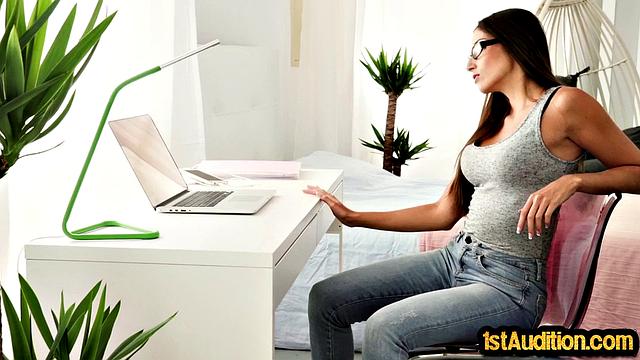 21yo cutie fucked on casting