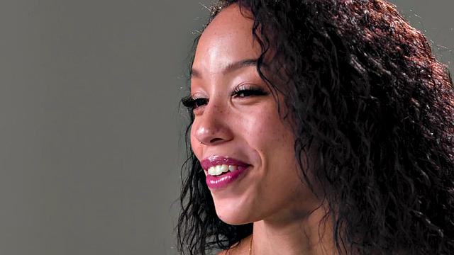 Inked ebony babe solo toying her pussy till orgasm