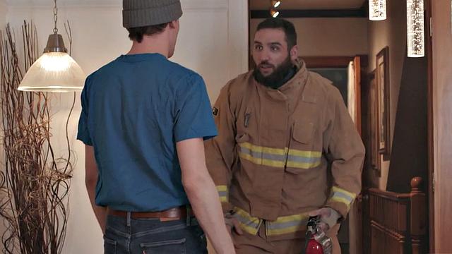 Inked firefighter jock fucks asshole of skinny twink