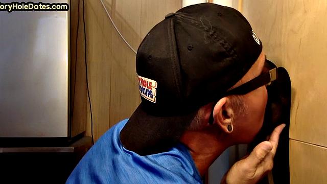 Homemade gloryhole DILF sucks black dong till cum in mouth