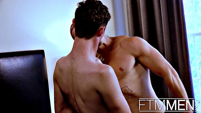 Beaux James and Axel Chapter 2