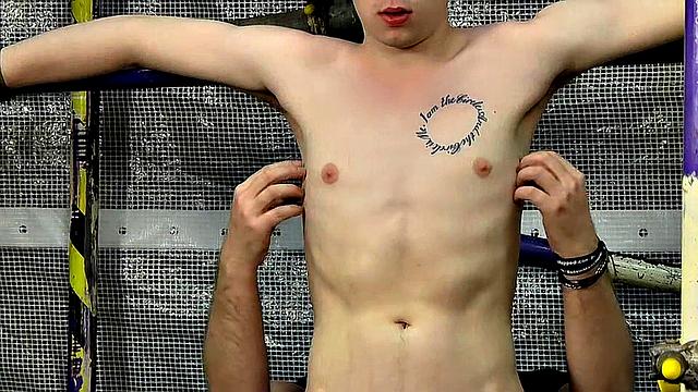 Чувствительный член высасывают - Оливер Уайатт и Себастьян Кейн