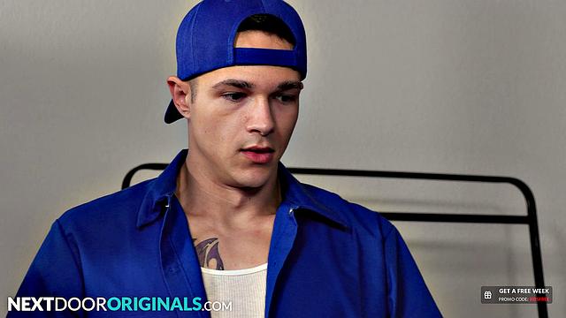 NextDoorStudios - Muscle Hunk Movers Take Break with Stud Client