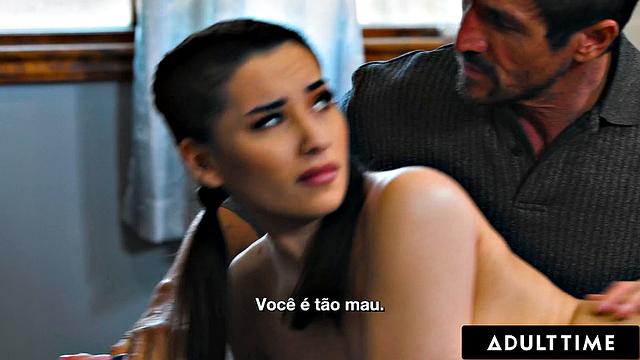 ADULT TIME - Stepdad Spanks & Bangs STEPDAUGHTER Aria Lee For Touching Herself! PORTUGUESE SUBTITLES