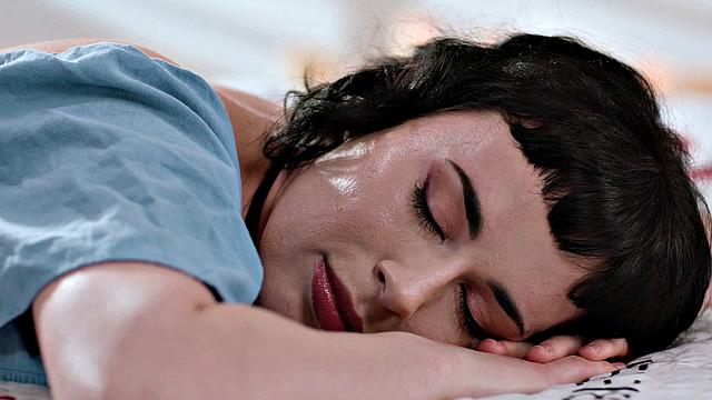 ALL GIRL MASSAGE - Two Hot Lesbians Lick Each Other's Pussies While Trying Gifts