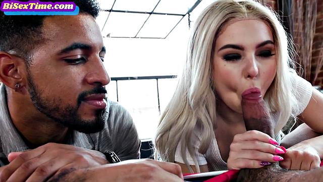 Big-booty blonde cockriding in 3way