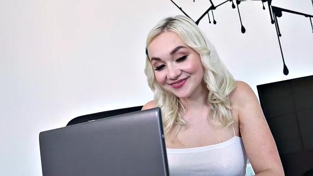 Cute hotel sluts deepthroating and fucked by roommate in 3some