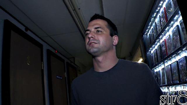 Gloryhole straight fooled by lips