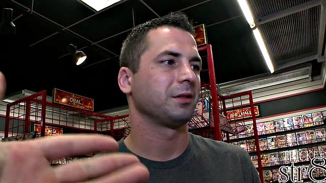 Gloryhole straight fooled by lips