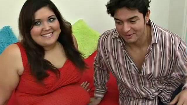 Cute Plumper Seduces Landlord