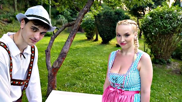 HUNT4K. Free to Around