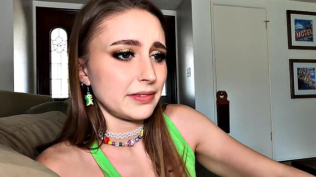 волосатая падчерица жёстко соблазняет отчима в pov